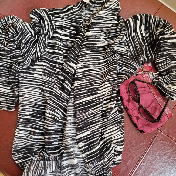 Chico's Casual Long Lightweight Cardigan ~ Multi-Season ~ GUC ~ FINAL PRICE - Picture 9 of 12